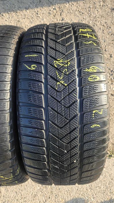 SET 4 Anvelope Iarna 275/40 R21 + 315/35 R21 Pirelli Scorpion Winter BMW X5 / X6 Original Runflat | Pret/buc