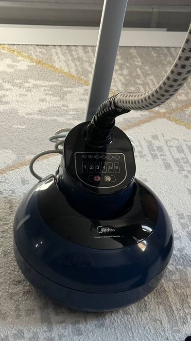 Отпариватель «Midea»