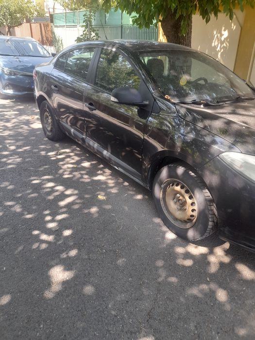 Renault fluence far stop si alte piese