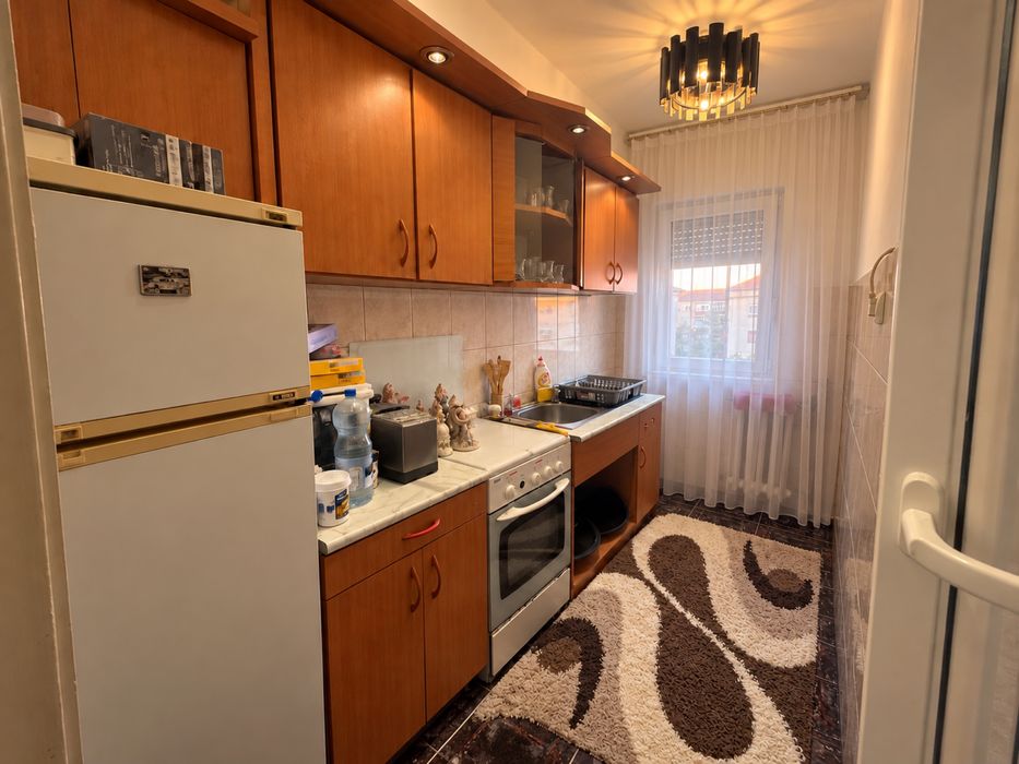 Apartament de inchiriat cu 2 camere mibilat utilat