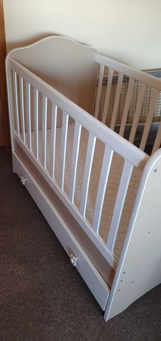 Patut din lemn pentru copii