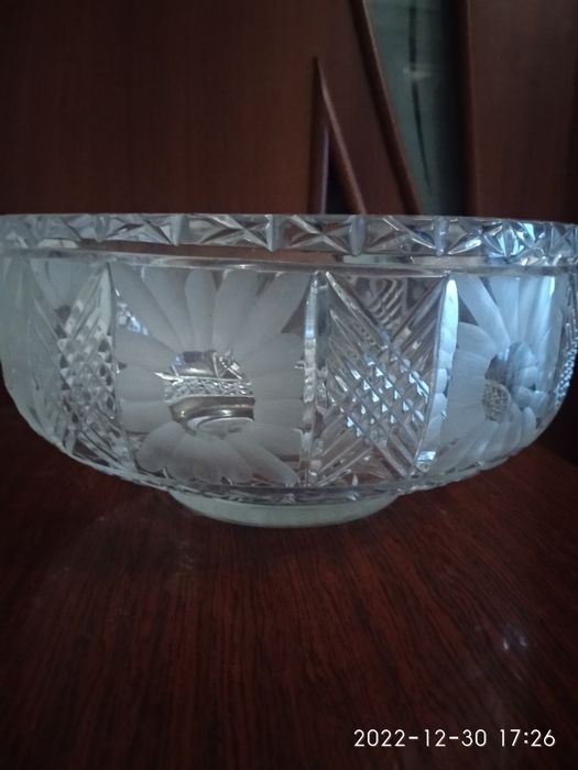 Ваза хрустальная.