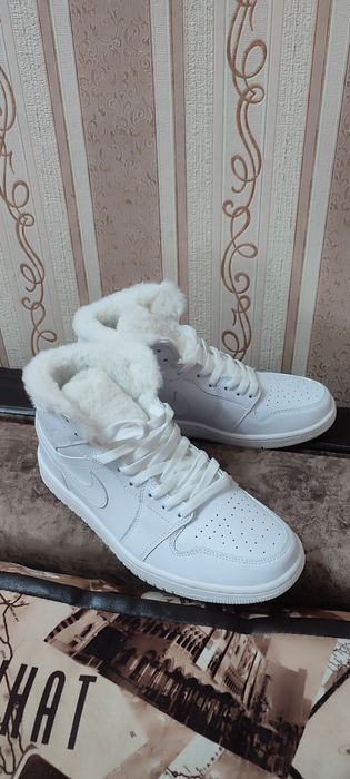 Зимние кроссовки