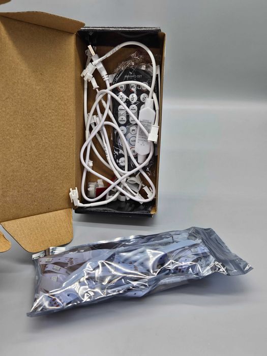 Комплект LED осветление 3м – 6 части, с дистанционно и музикален режим