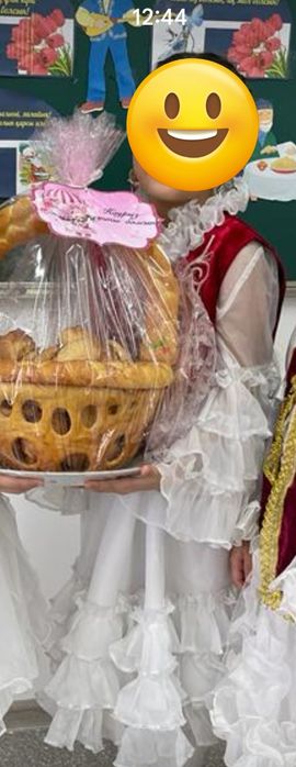 Казақ койлегі қыз балаға