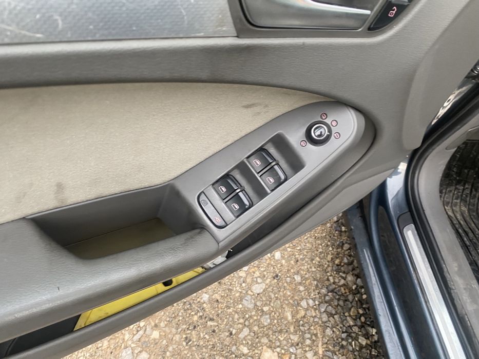 Audi a4 b8 2.0tdi, Ауди 143к.с на Части