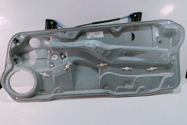 Macara geam  dreapta coupe 1J3837730AA Volkswagen VW Golf a 4-a gener