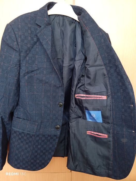 Продаю пиджак для мальчиков