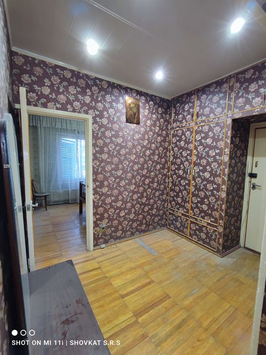 Без маклеров Своя 2 комнатная Кушбеги 5 дом около Хавас с балконом 2-7