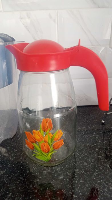 Кувшины Аквафор и стеклянный