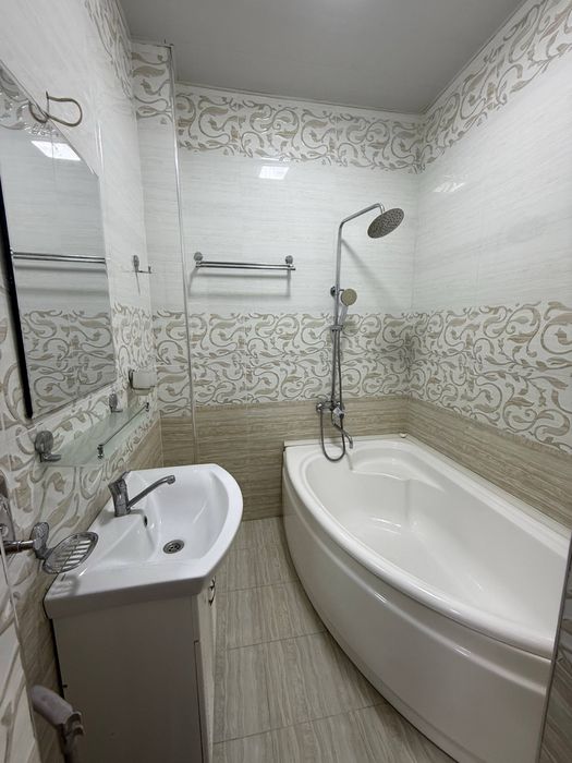 Продается 2 ком. Квартира площадью 70 кв.м. По ул. Гагарина