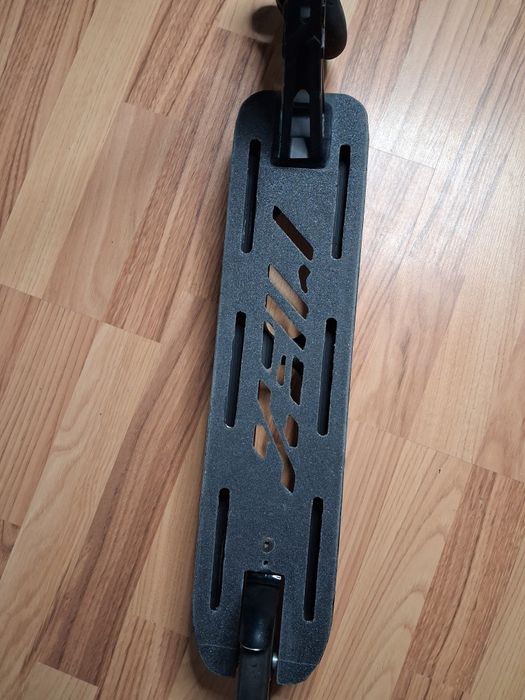 Trotineta MGX Custom scheme