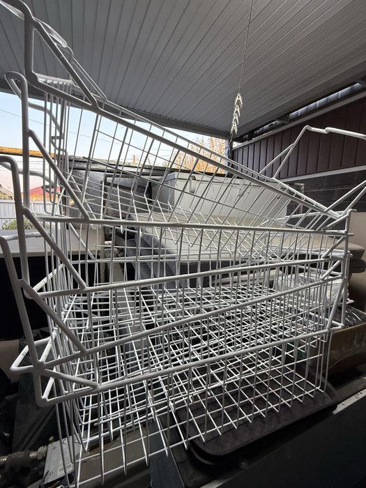 Морозильник с сетками