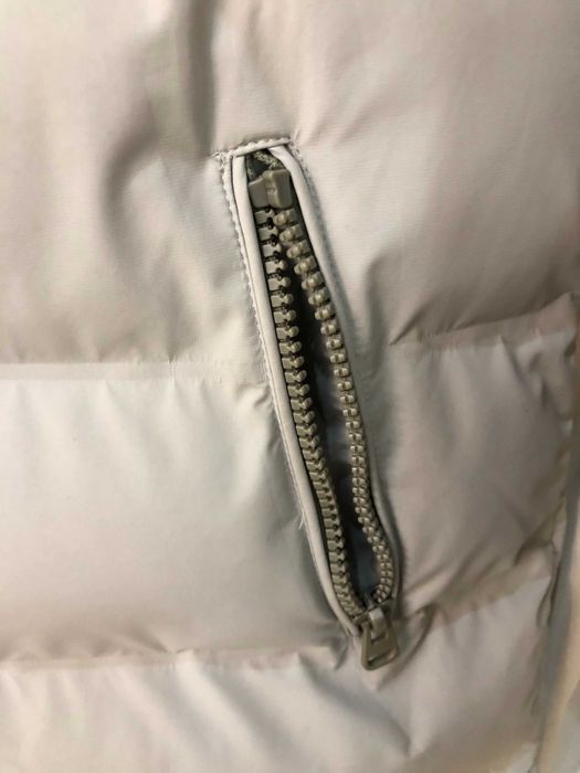 Продам детский  пуховик