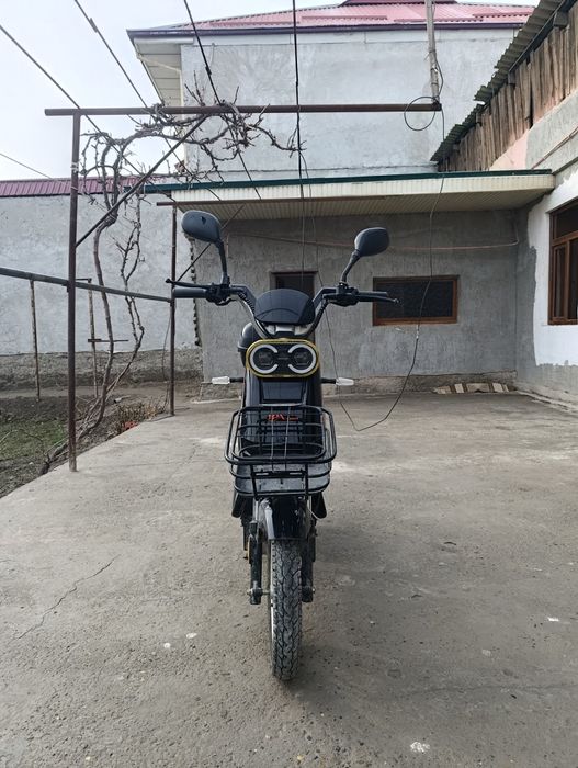 Электро скутер сотилади