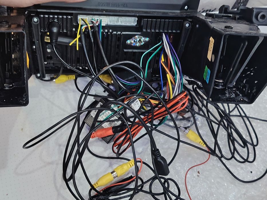 Мултимедия  за Пежо 508