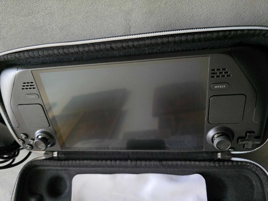 Steam Deck OLED 512GB – като нов