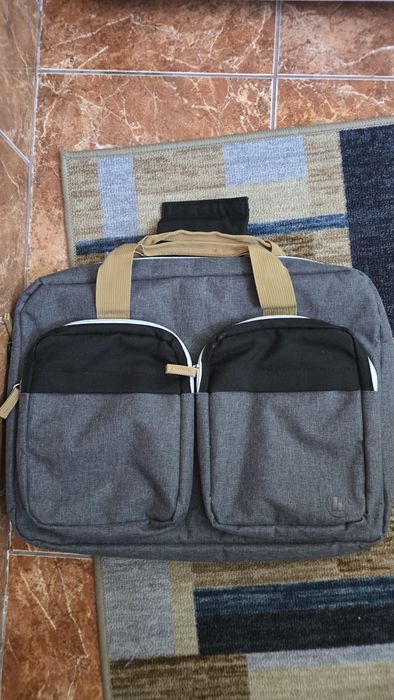 Geanta laptop ca noua