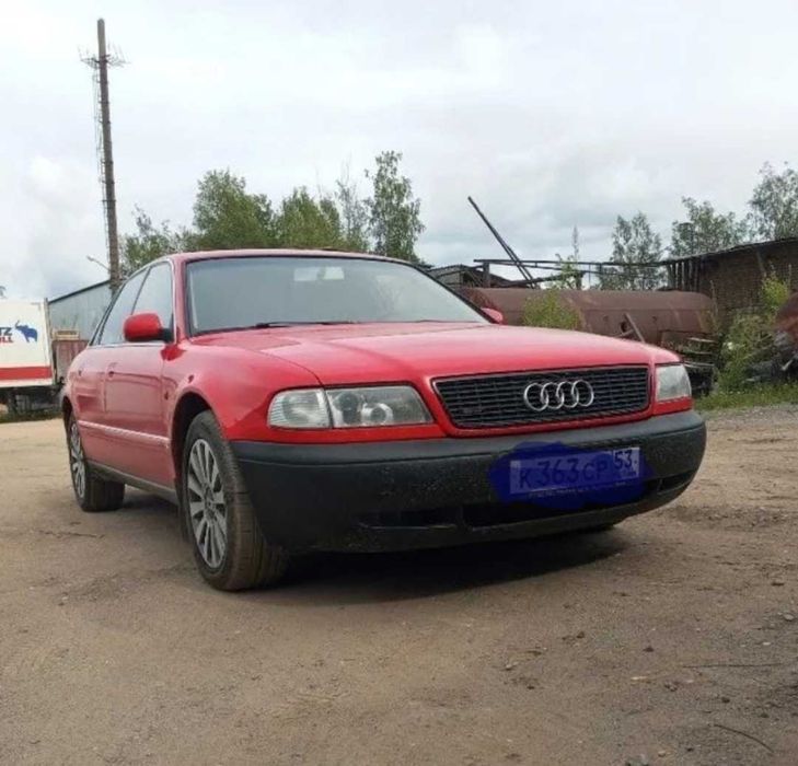 Передний бампер Ауди А8 D2.