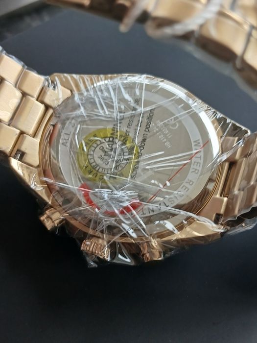 Нов часовник Hugo Boss 1513848. Имам и  други обяви с нови часовници