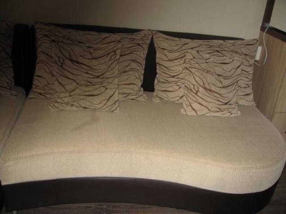 Ъглов диван за хол