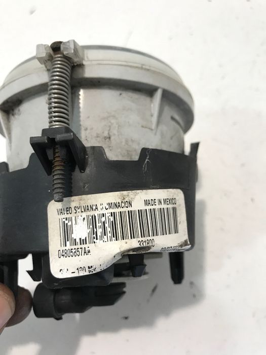 Предна лява халогенна фара за мъгла за Chrysler Sebring (2006-2011) 04805857AA