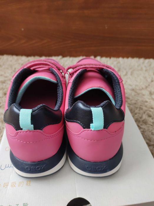 Маратонки GEOX 37 номер