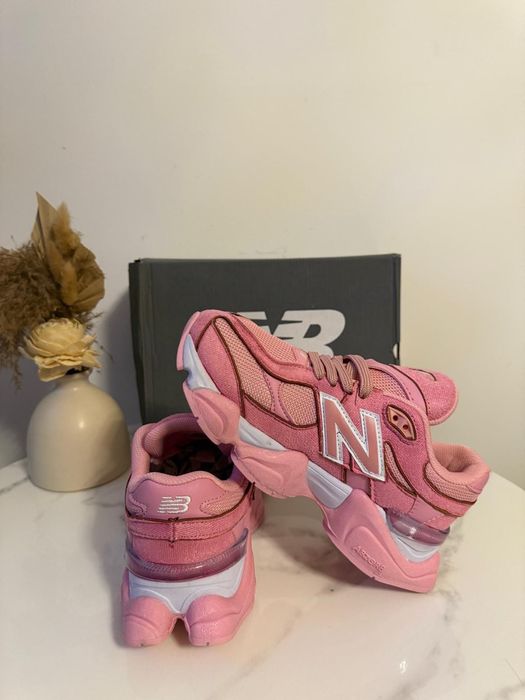 Adidasi New Balancr 9060 Roz