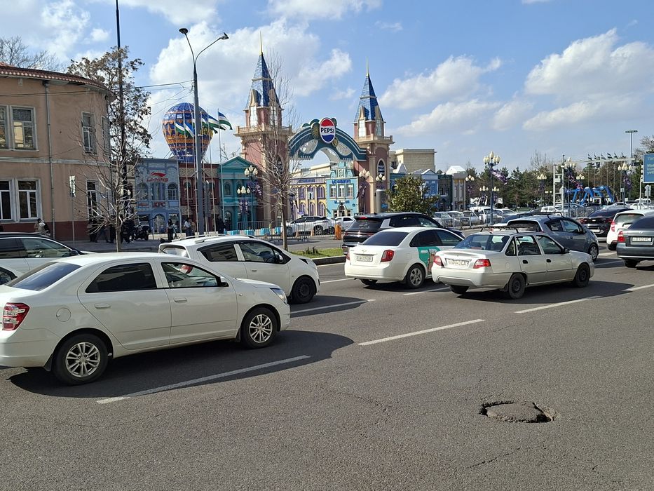 Ijaraga noturar joy beriladi, juda qulay lokatsiya