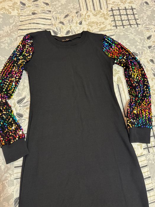 Дамска  рокля с пайети