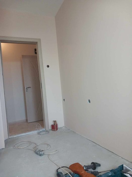 Боядисване, шпакловка,плочки, ремонти до ключ