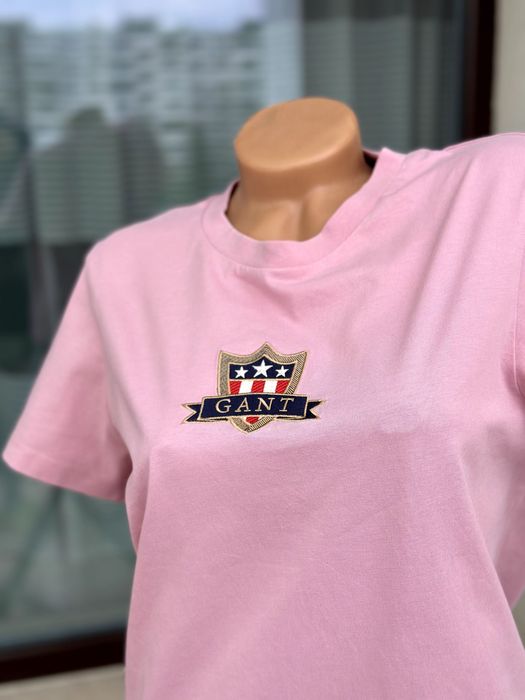Дамска тениска GANT - размер М, отлично състояние