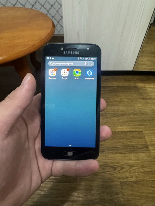 Продам телефон SAMSUNG Galaky J2