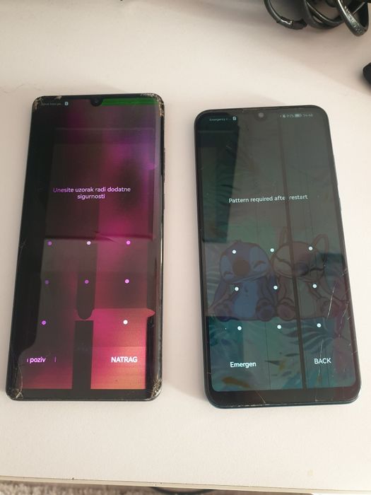 Vand 2 Telefoane Huawei P30 si P30 Pro pentru PIESE
