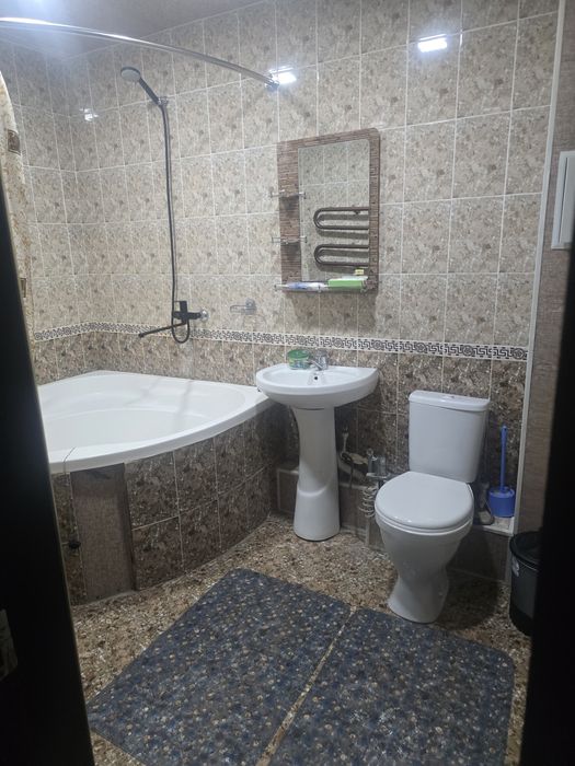 Сдам в аренду 3 комнатную квартиру долгосрочно иностранцам.