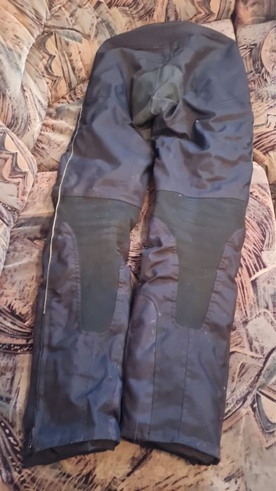 Vand echipament moto