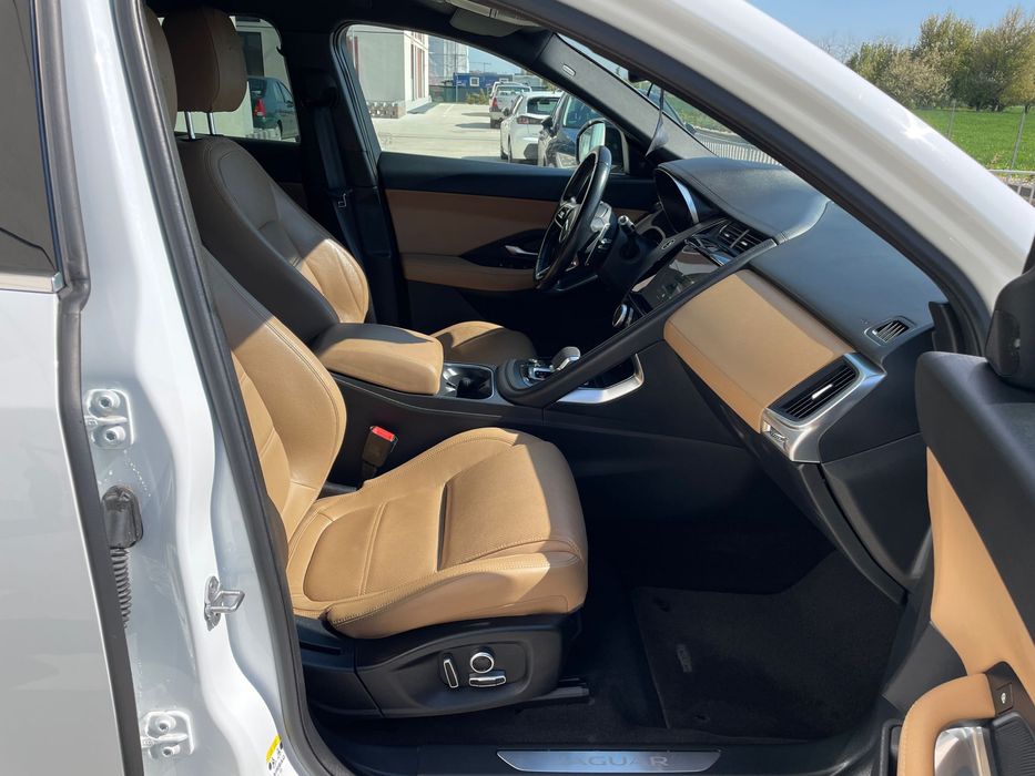 Vand Jaguar E-Pace facelift fabricatie 2021 recent adusa in tara