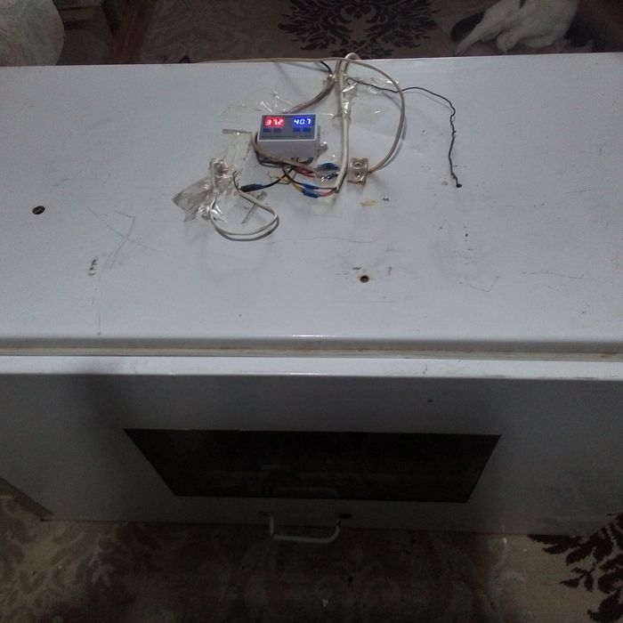 Продам инкубатор на 300 яиц, 45000 тг.