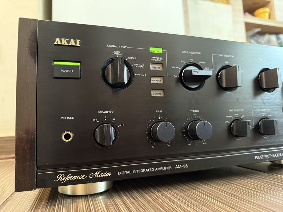 Akai Акай AM-95 Топ Стерео усилвател