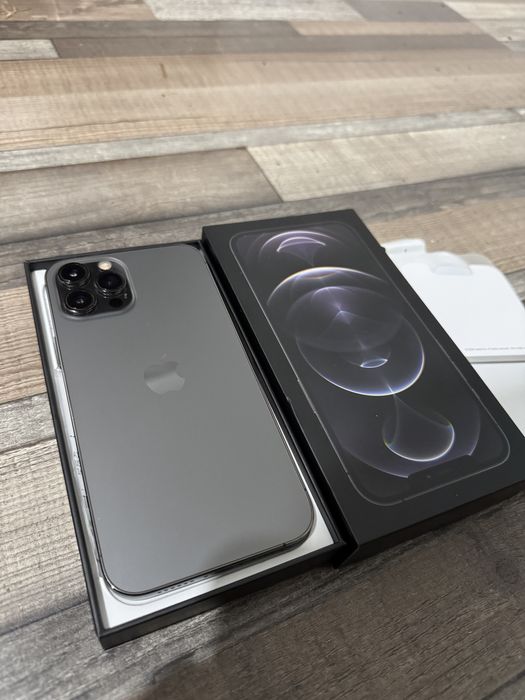 Vand sau schimb Iphone 12 pro max