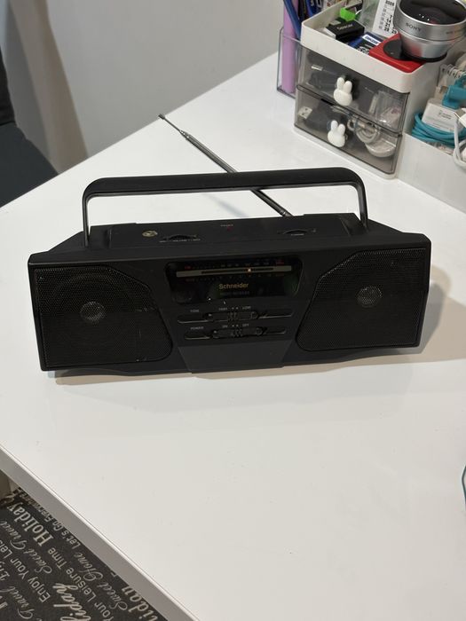 Radio Schneider perfect functional