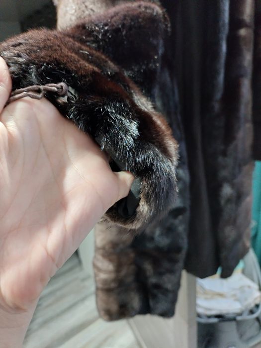 Продам шубу норковую