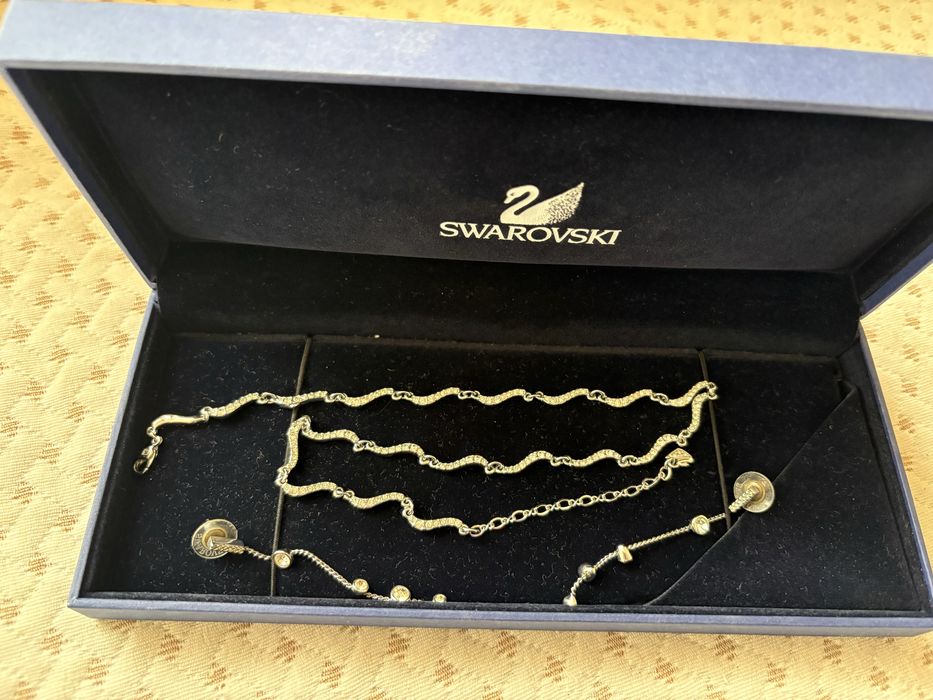 Сребърен комплект колие и обеци Swarovski със сертификат