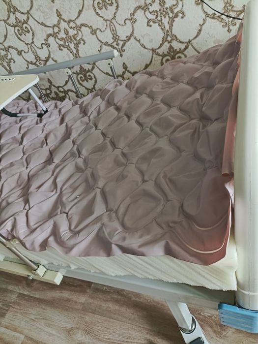 Кровать для лежачих больных