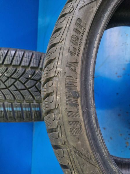 2 Goodyear R18 225/40
зимни гуми DOT4116