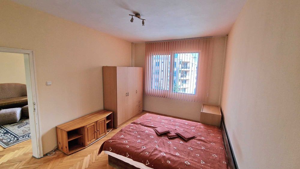 2-стаен, под наем, Въстанически, Пловдив, 330 евро