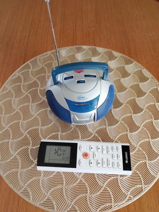 Малък транзистор