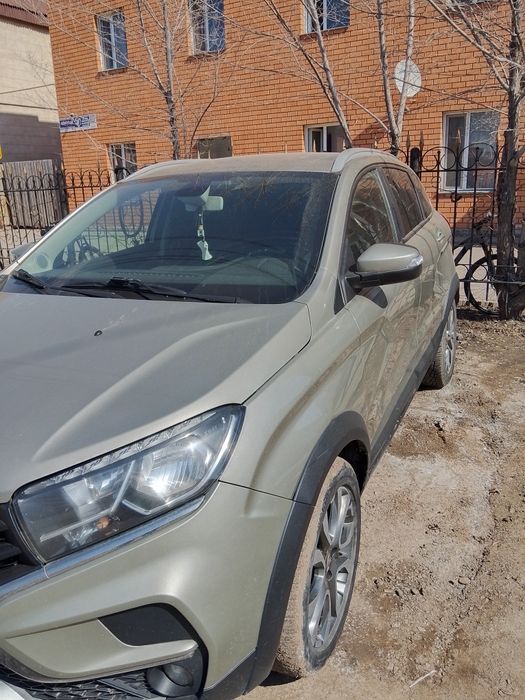 Лада Хрей кросс сатыдады