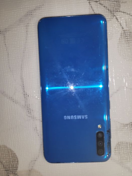 Samsung A50 128/6 GB