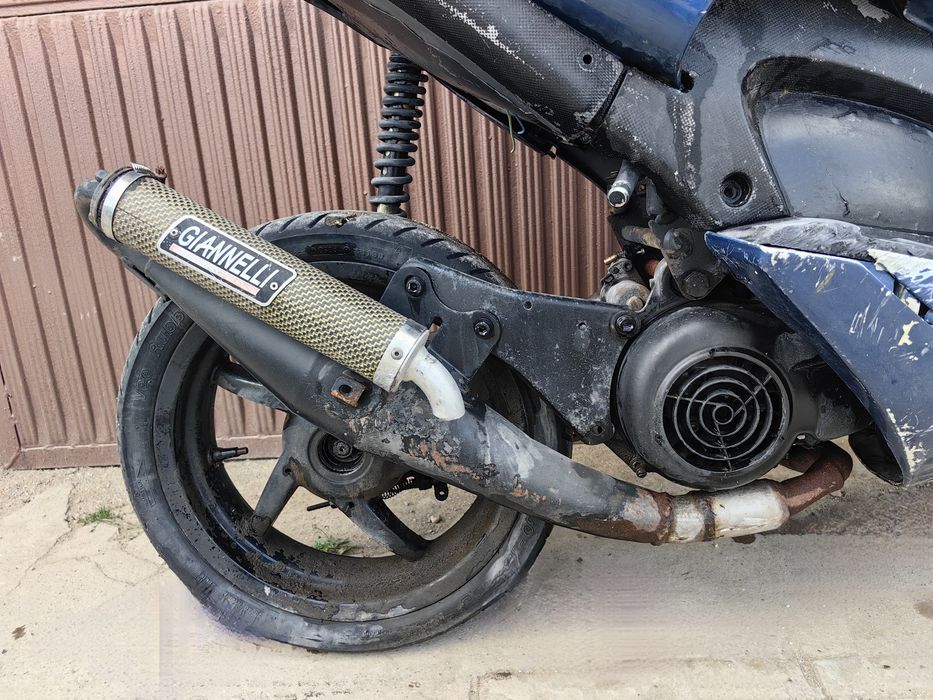 На Части Aprilia SR50 Minarelli въздушно